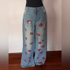 Alice + Olivia Light Blue Wide-Leg Jeans with Red Lip Print